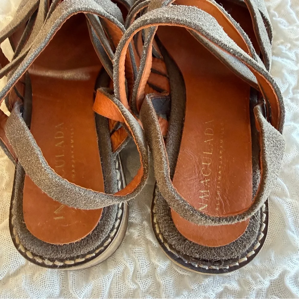 Inmaculada Gray Suede Slingback Closed Toe Shoe EU36/US6